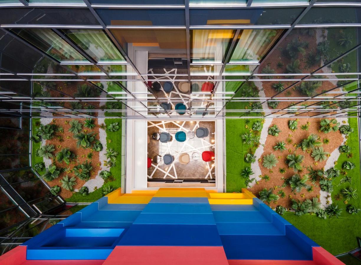 Ibis Styles Istanbul Merter Exterior foto The interior of the building