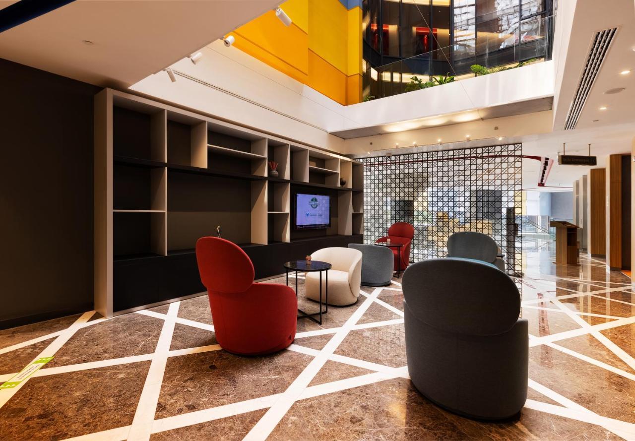Ibis Styles Istanbul Merter Exterior foto The lounge at the airport